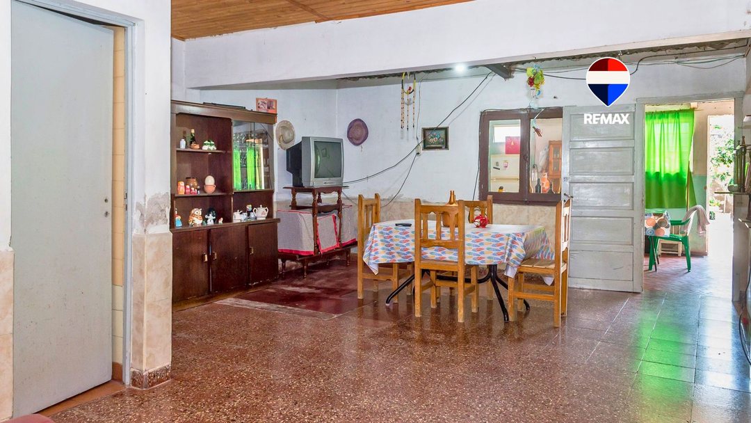CASA 3 DORMITORIOS VENTA ZONA ESTADIO DELMI