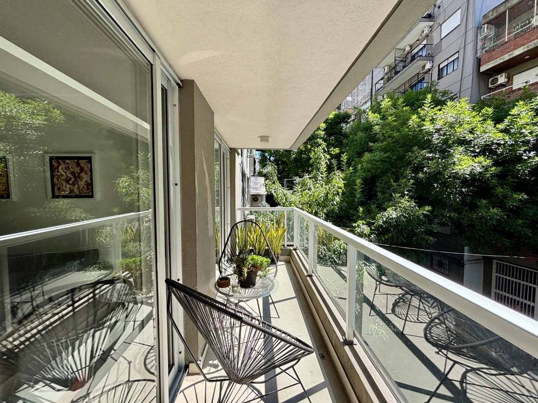 DEPARTAMENTO DE 2 AMBIENTES CON COCHERA – RECOLETA