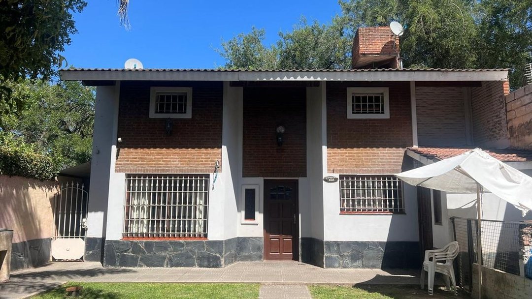 CASA 4 AMBIENTES EN VENTA EN MALVINAS ARGENTINAS