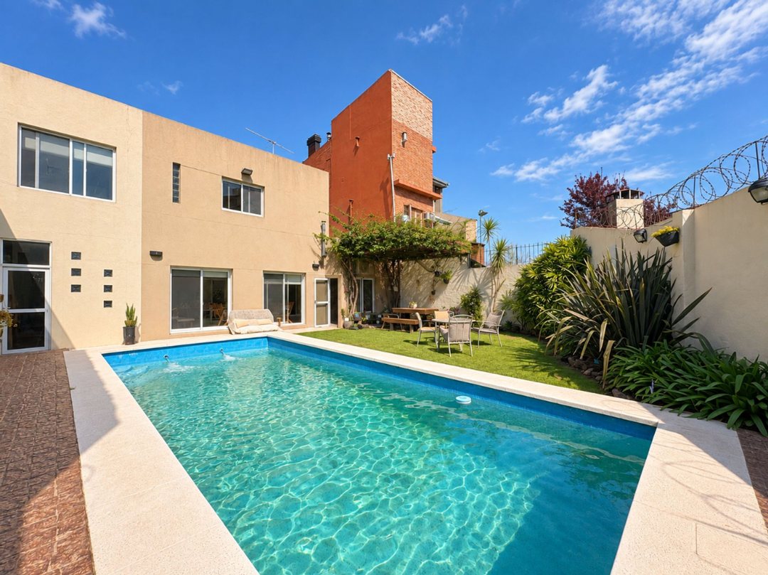 Casa 3 Ambientes Venta Villa Bosch Parque y Pileta