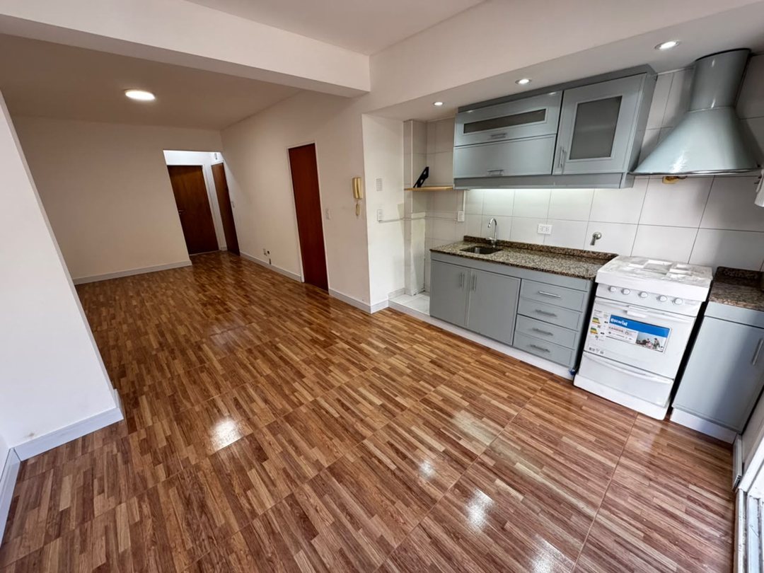 VENTA DEPARTAMENTO 2 AMB MONTE CASTRO PISCINA SUM
