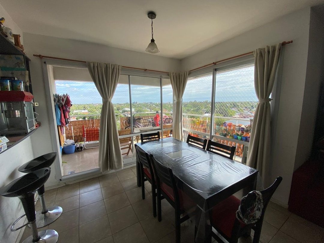 VENTA DEPTO 3 AMB CON BALCON Y COCHERA - CASTELAR