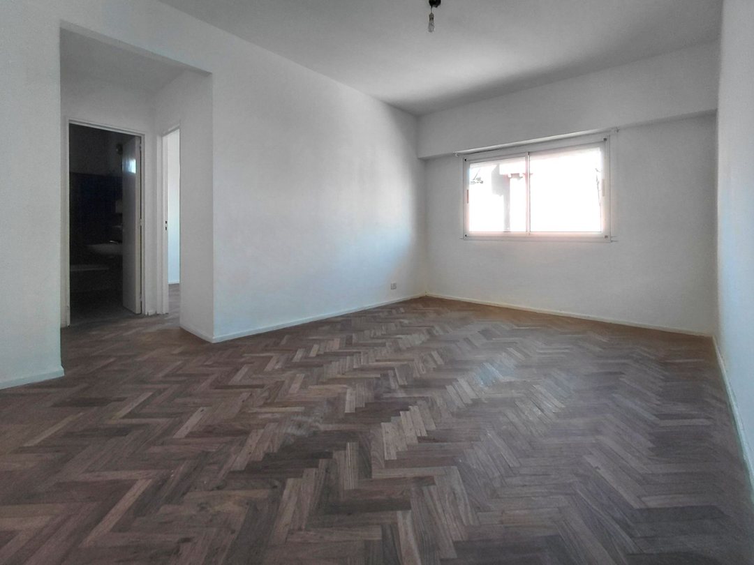 Venta Departamento 2 ambientes Balvanera