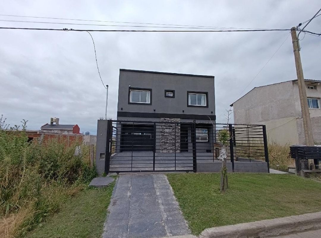 Venta Casa 4 ambientes en El Martillo Apta Crédito
