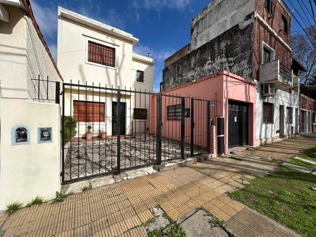 PH 4 AMB EN VENTA EN OLIVOS patio/terraza/cochera
