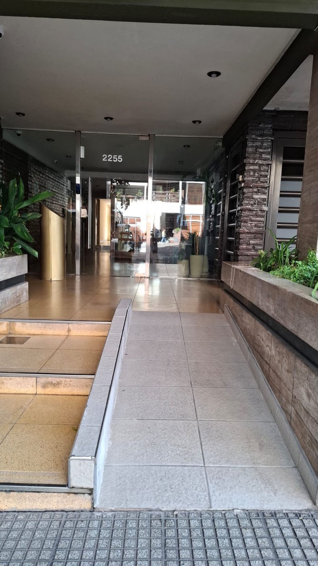 VENTA DEPARTAMIENTO DE 3 AMBIENTES EN FLORES