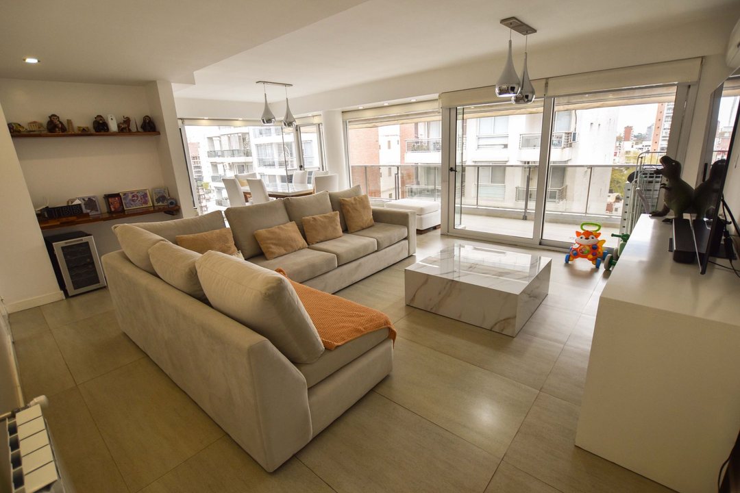 VENTA DEPARTAMENTO TRES DORMITORIOS CENTRO RIO