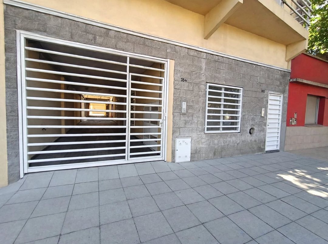 DEPARTAMENTO 2 AMBIENTES EN VENTA BANFIELD ESTE