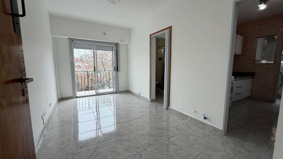 Departamento en Ramos Mejía - 2do piso - Apto masc