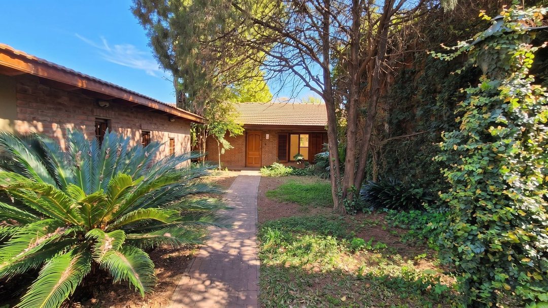 VENTA CASA 3AMB COCHERA JARDÍN EZPELETA QUILMES