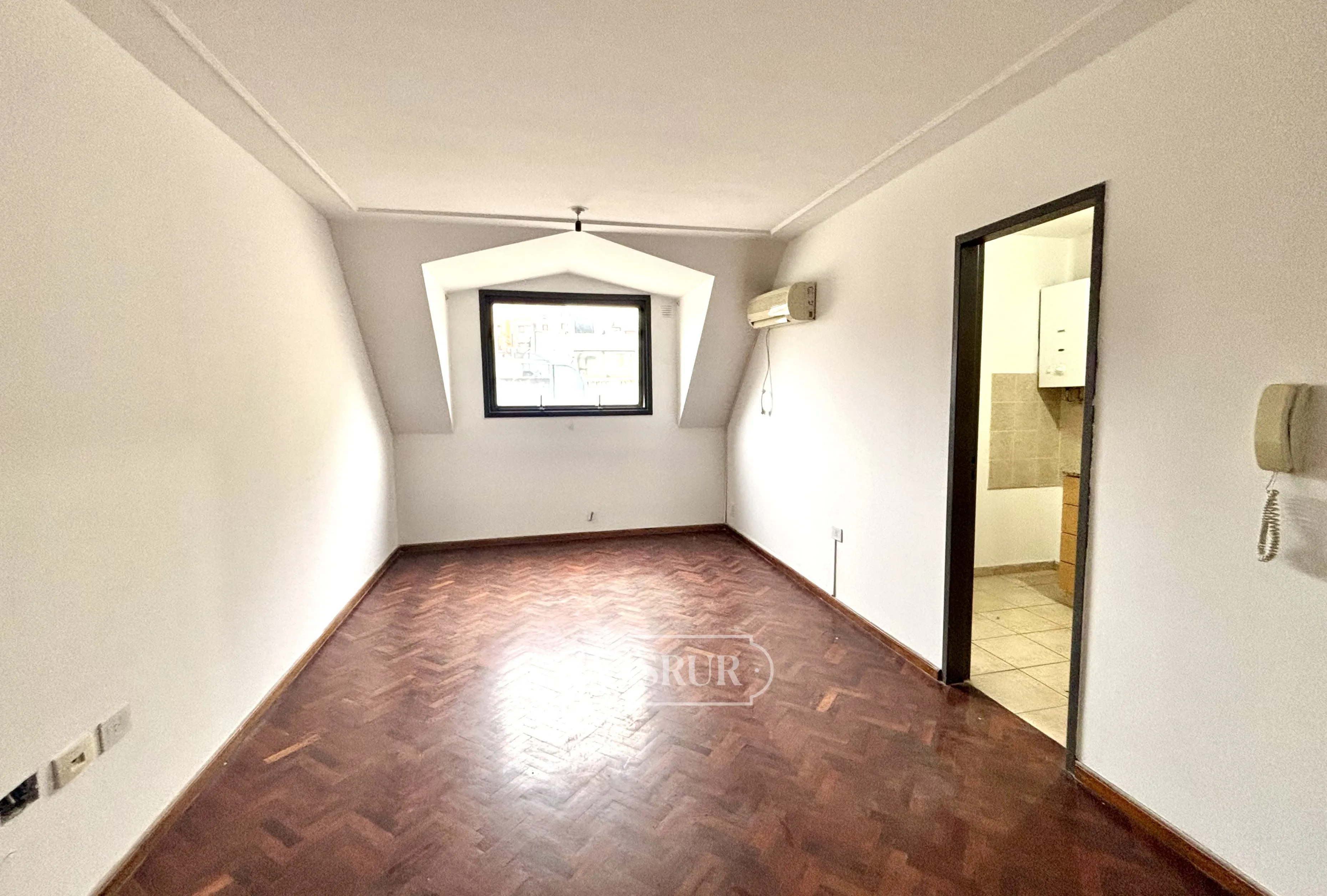 Departamento en venta de 1 dormitorio  con balcón en Nueva Córdoba