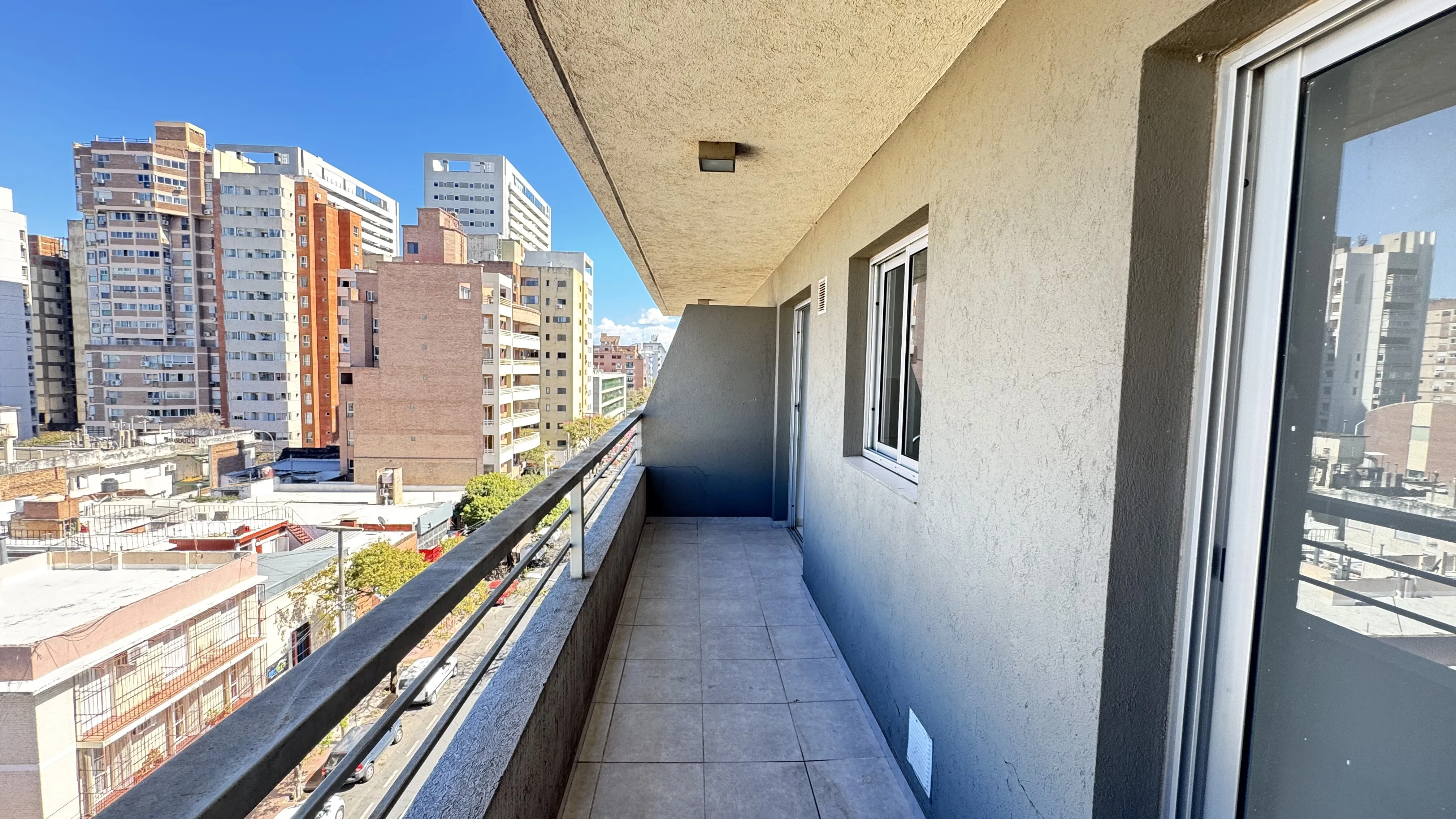Departamento de 1 dormí /Luminoso,con gran Balcón y ubicación destacada en Barrio Cofico