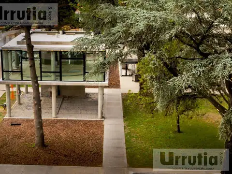 Local en Venta en Barrio Parque Leloir, Partido de Ituzaingó