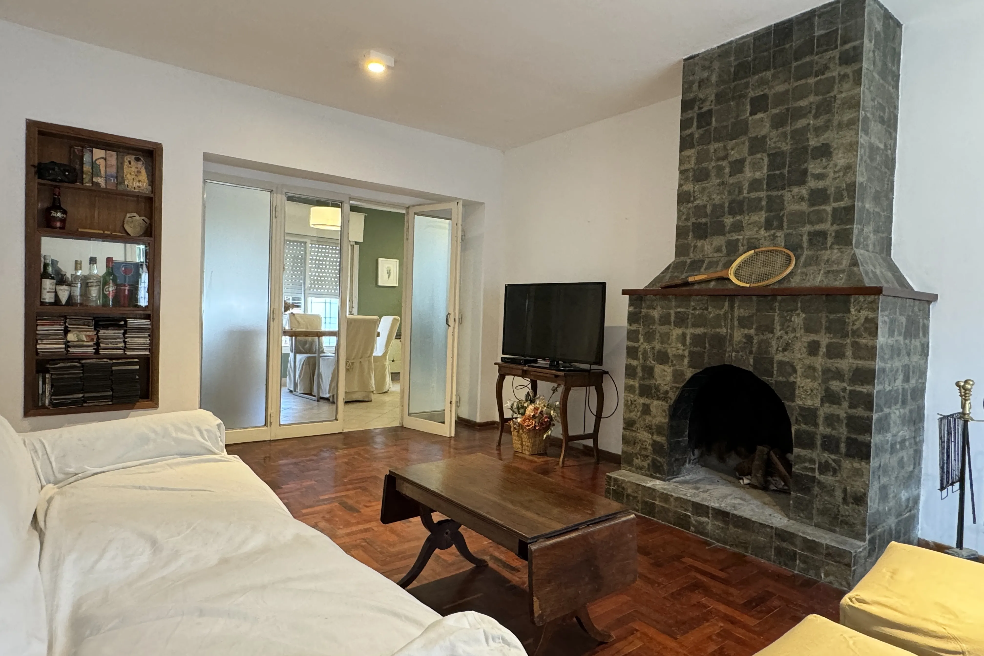 APTO CREDITO CENTRO CASEROS 2300 CASA UNA SOLA PLANTA