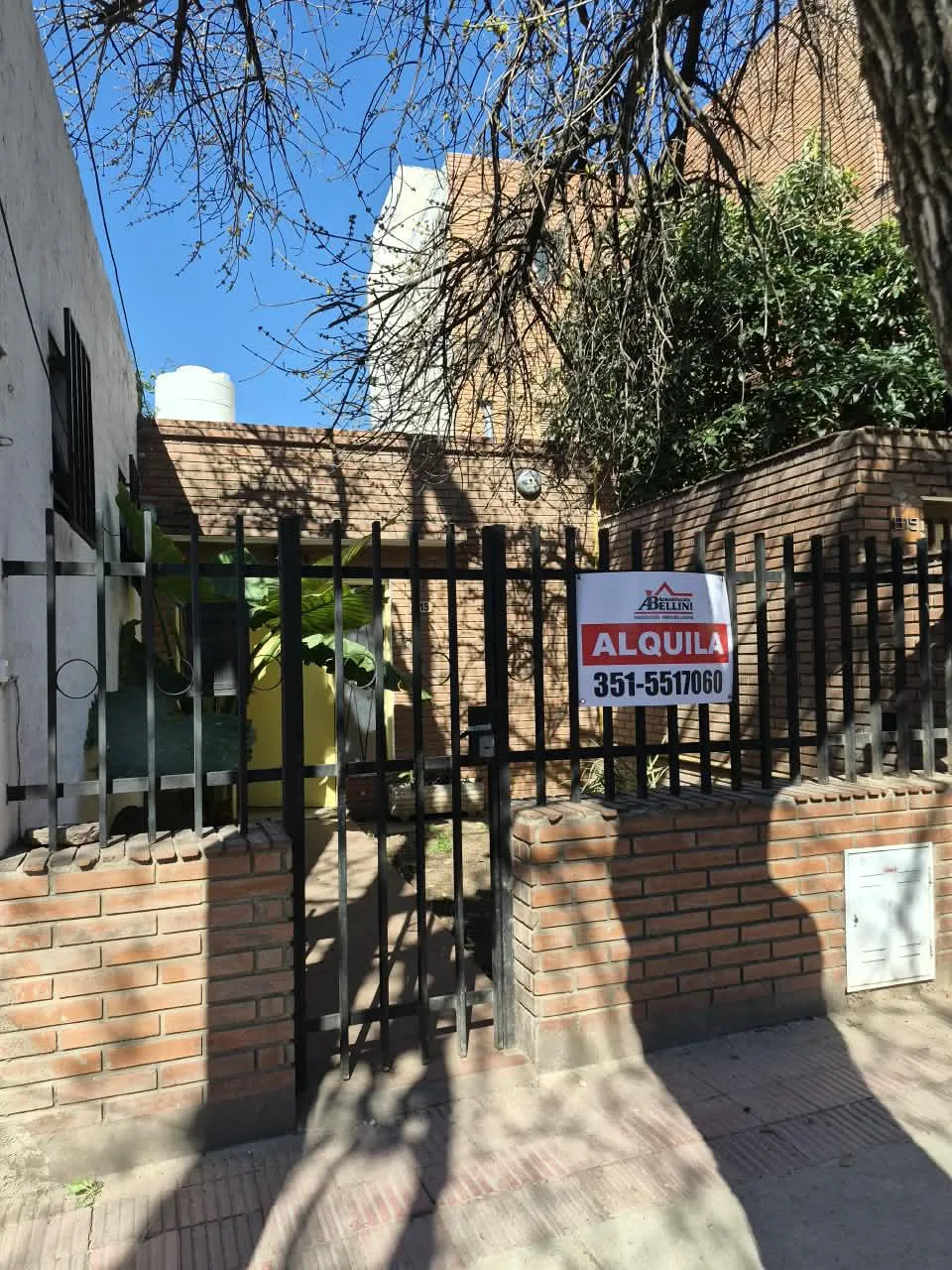 Casa en Alquiler en Barrio Observatorio  3 Dormitorios  Patio con Asador e Ingre...