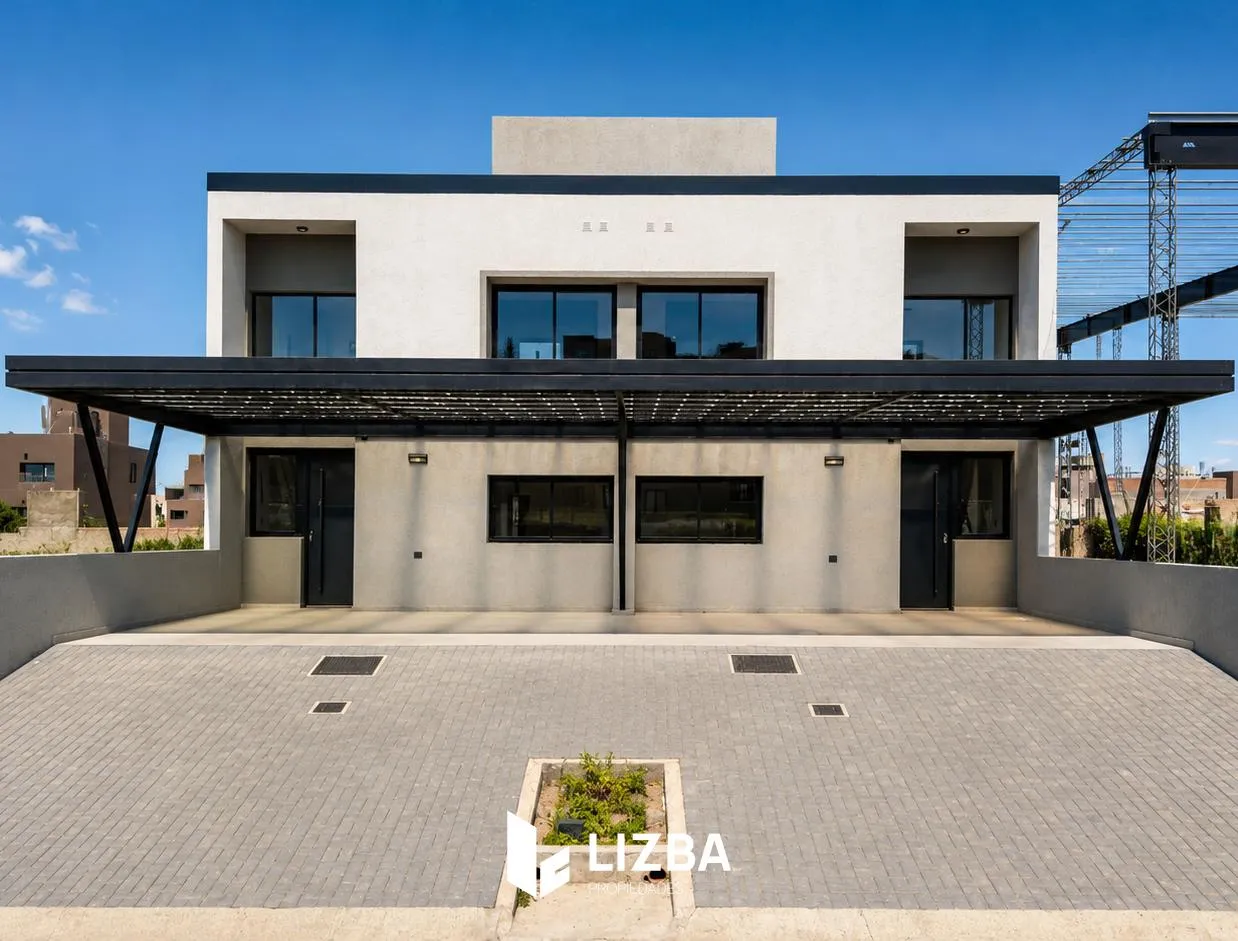 DUPLEX EN VENTA DOCTA URBANIZACION - 3 DORMITORIOS