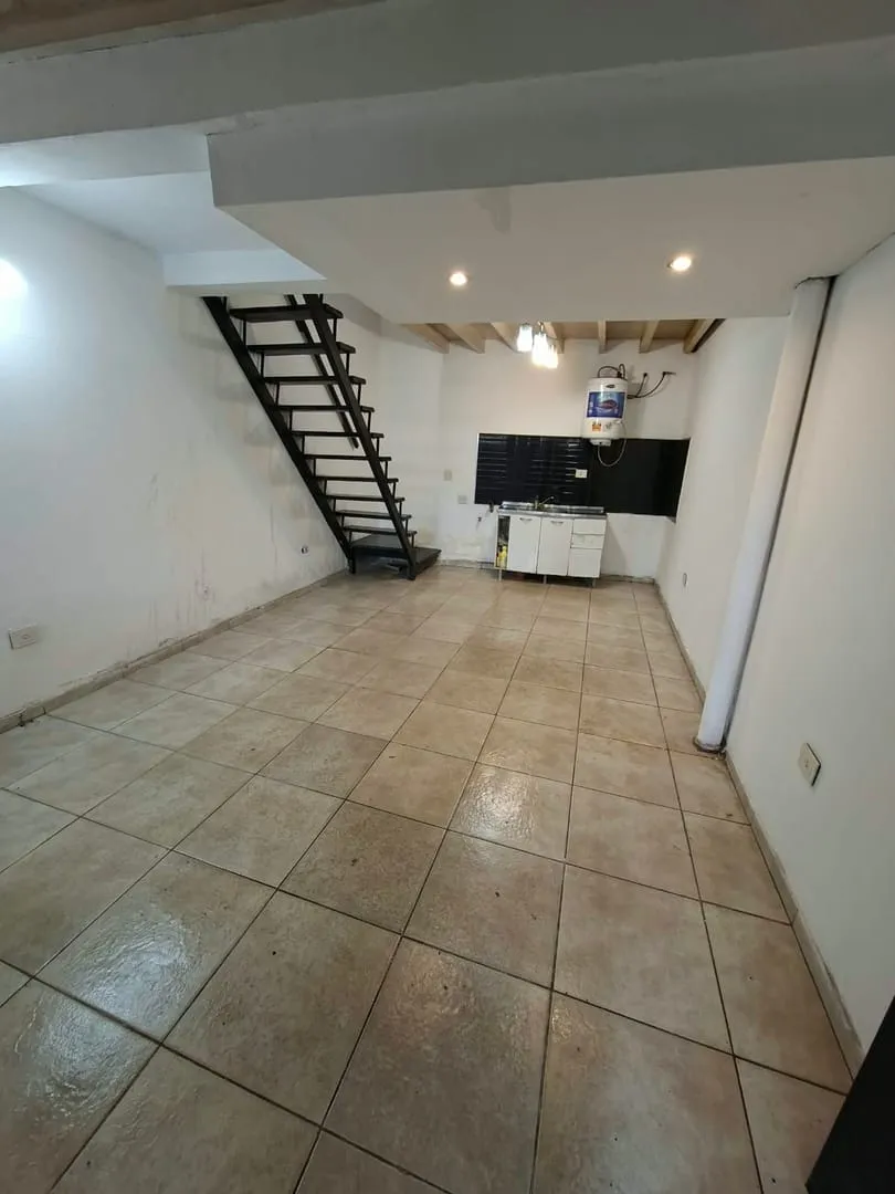 ALQUILER – DÚPLEX DE 2 DORMITORIOS | ZONA AV. DONATO ÁLVAREZ