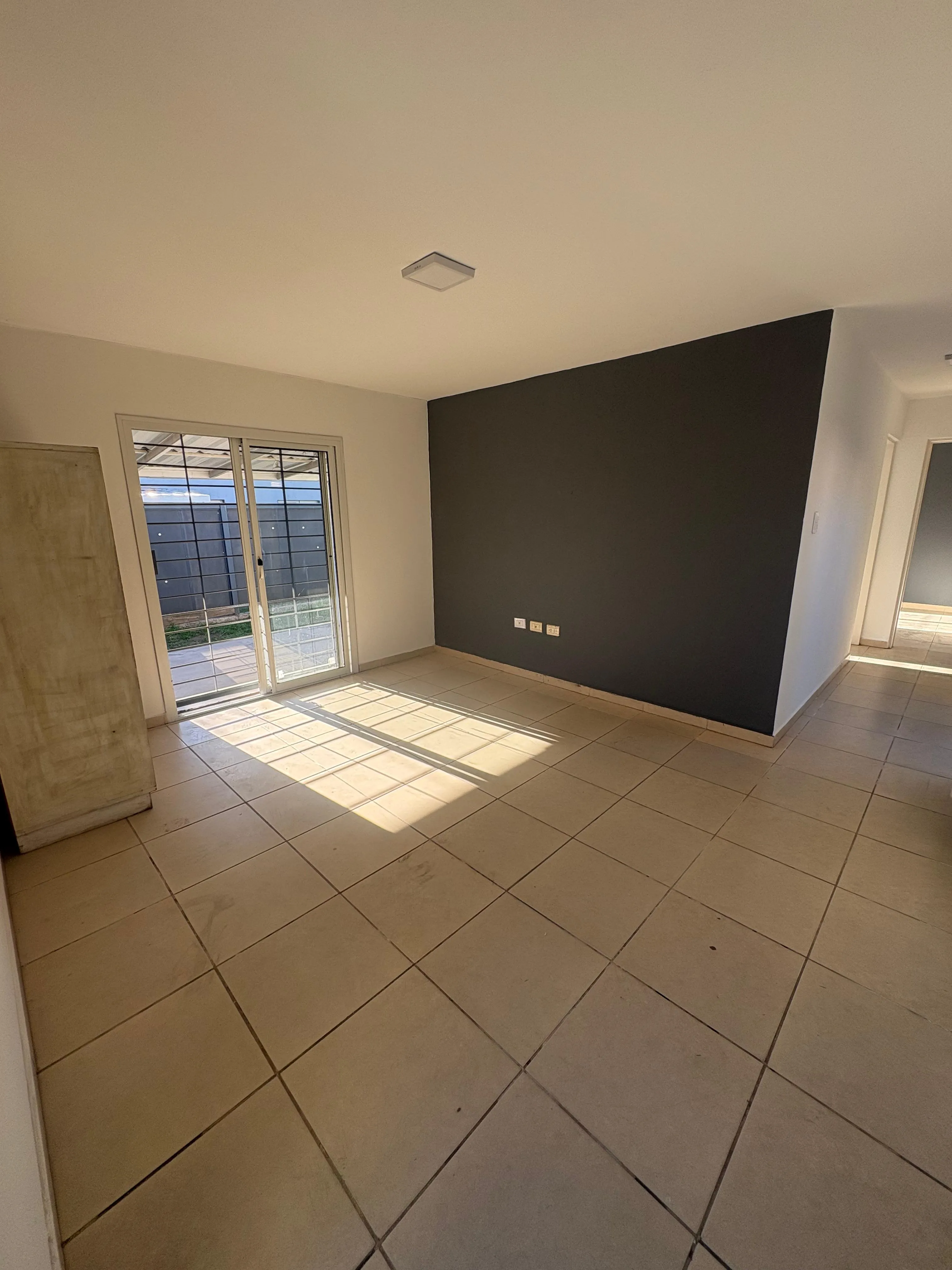 DUPLEX ALQUILER EN HOUSING CERRADO ZONA NORTE