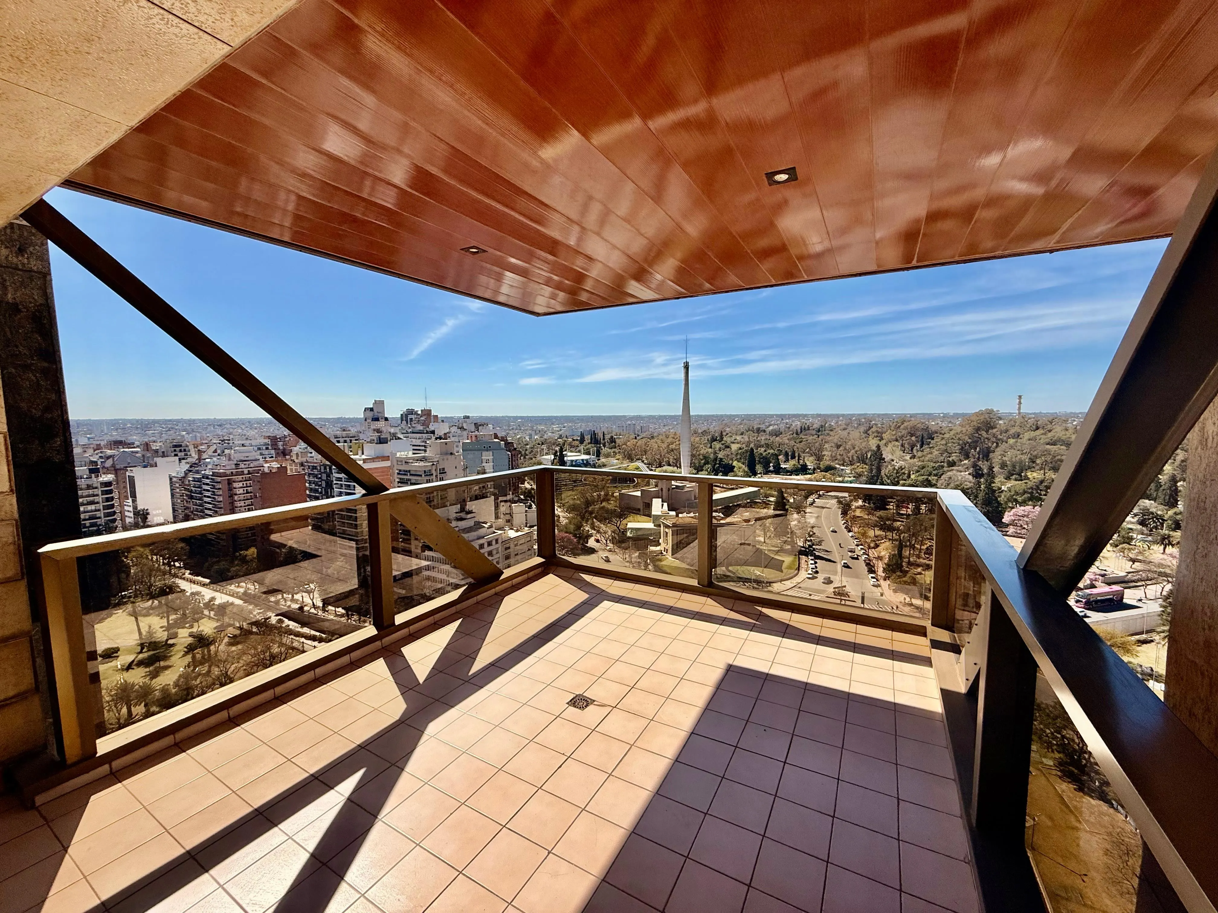 DPTO SEMIPISO VENTA NUEVA CORDOBA 4 DORM TORRES DE LA PLAZA