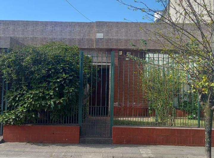 Casa · 100m² · 4 Ambientes · 1 Cochera