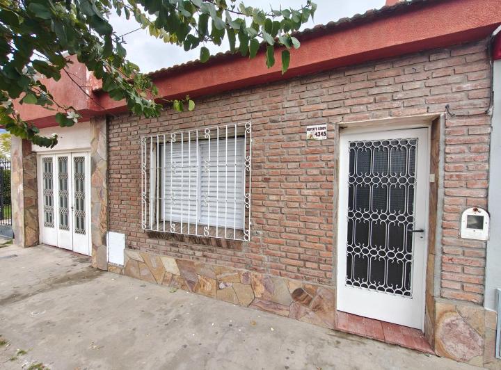 Casa · 130m² · 3 Ambientes · 1 Cochera