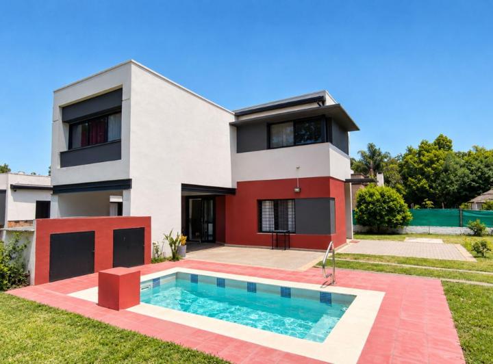 Casa · 160m² · 6 Ambientes · 1 Cochera