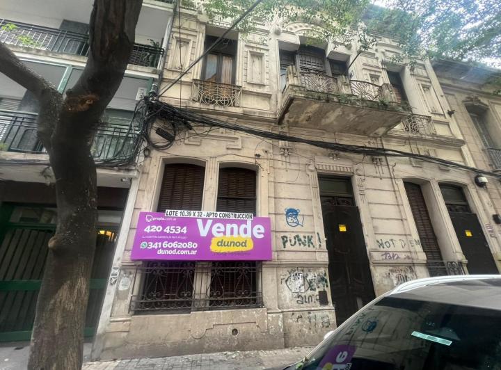 Casa · 470m² · 17 Dormitorios