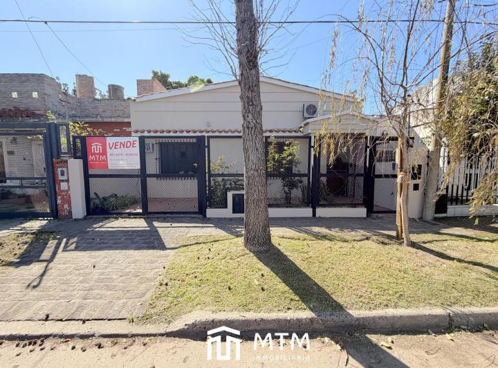 Casa · 127m² · 2 Dormitorios · 1 Cochera