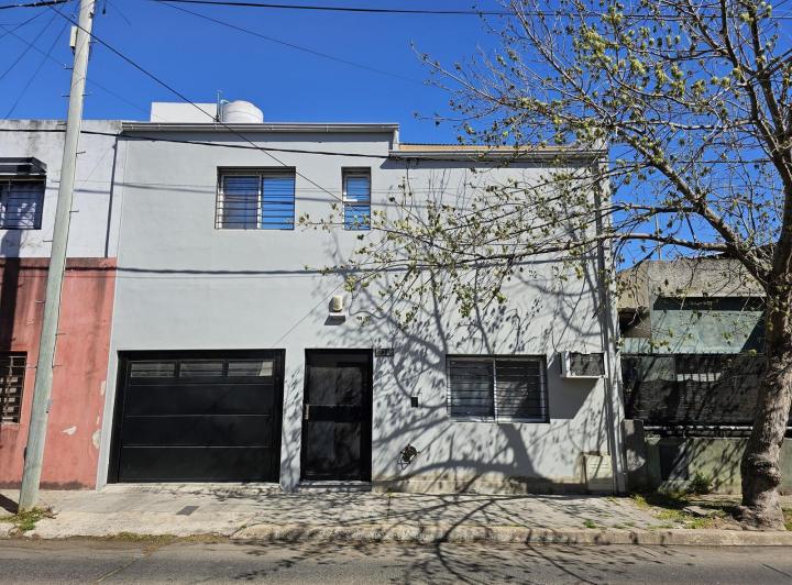 Casa · 134m² · 5 Ambientes · 1 Cochera