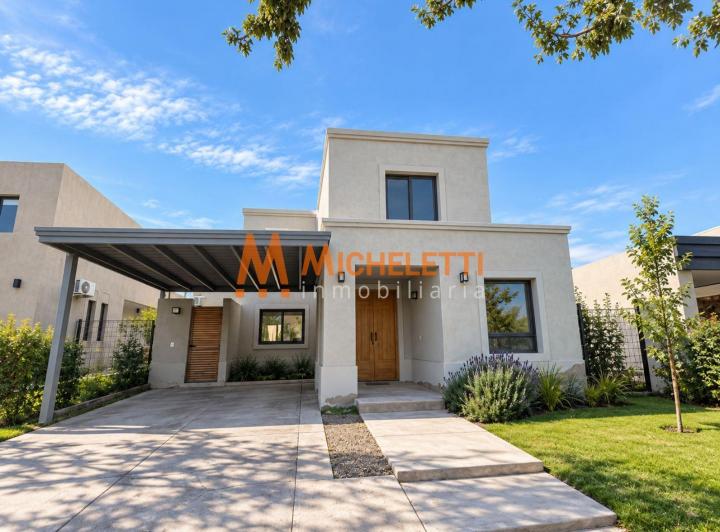 Casa · 500m² · 8 Ambientes · 2 Cocheras