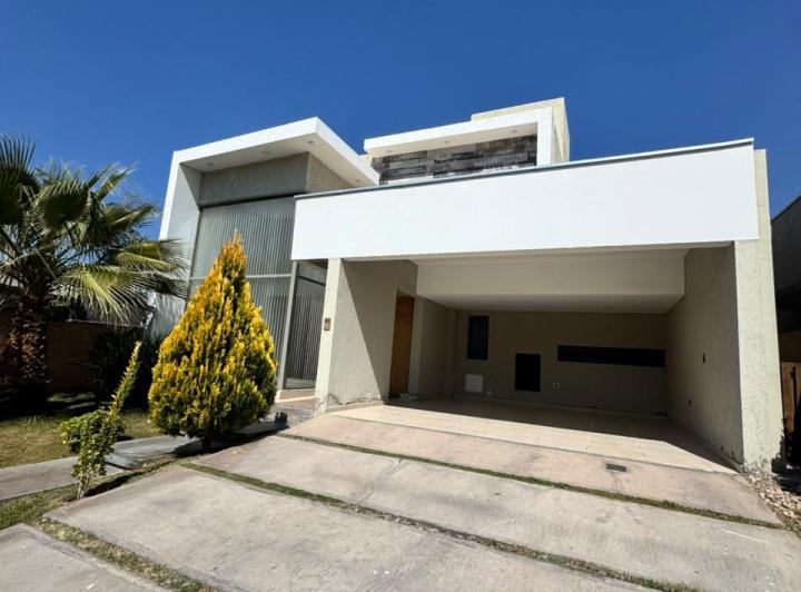 Casa · 200m² · 3 Dormitorios