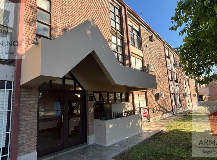 Departamento · 95m² · 6 Ambientes · 1 Cochera