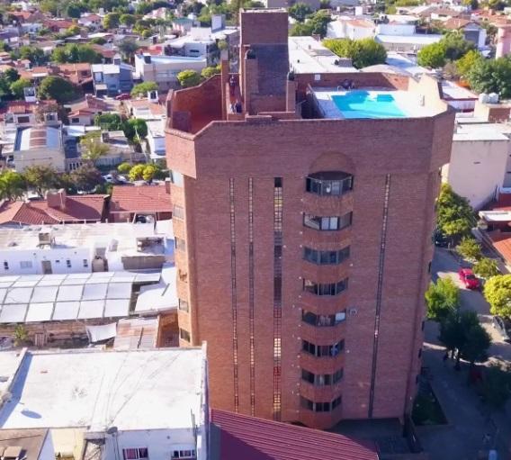 Departamento · 360m² · 6 Ambientes · 2 Cocheras