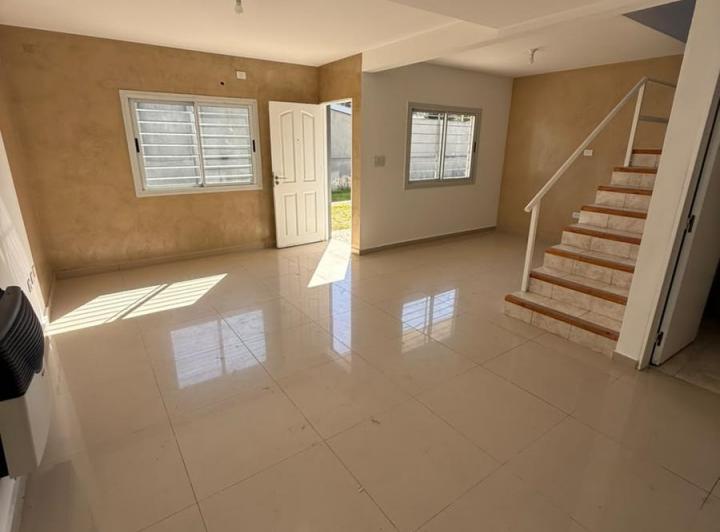 Departamento · 70m² · 4 Ambientes · 1 Cochera