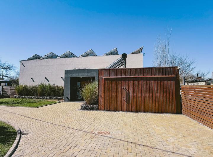 Casa · 268m² · 5 Ambientes · 2 Cocheras