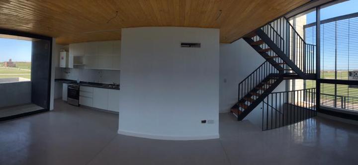 Casa · 100m² · 5 Ambientes · 1 Cochera