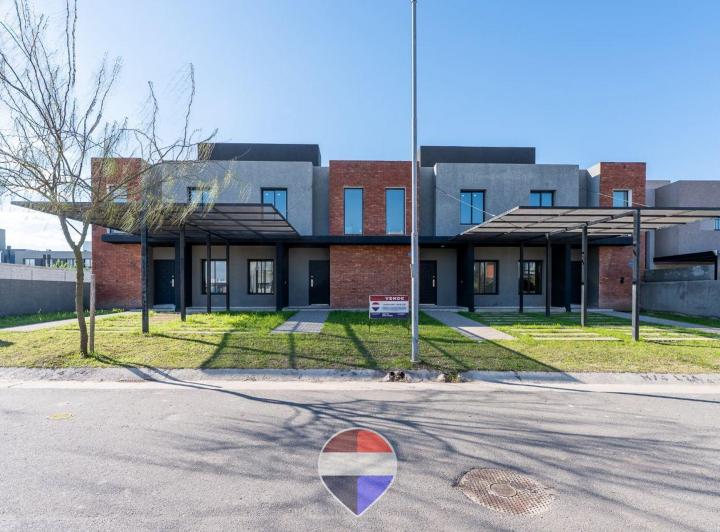 Casa · 152m² · 5 Ambientes · 1 Cochera