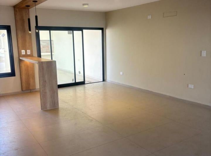 Casa · 120m² · 5 Ambientes · 1 Cochera