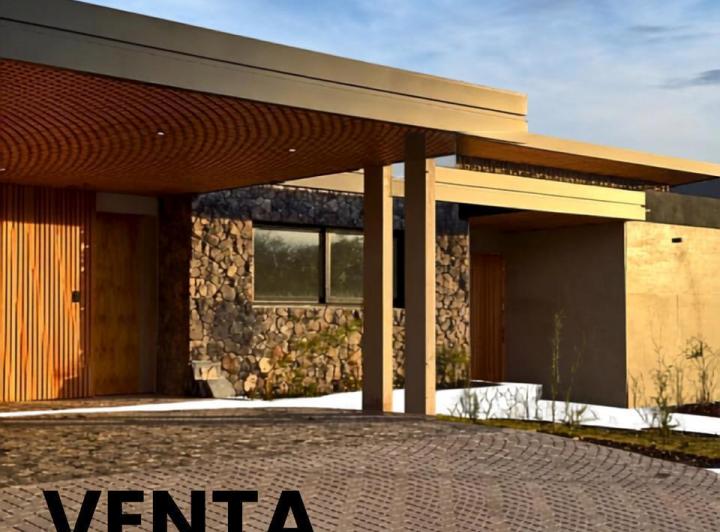Casa · 400m² · 10 Ambientes · 2 Cocheras