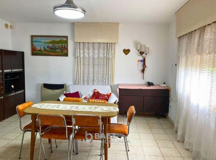 Casa · 187m² · 4 Ambientes · 1 Cochera