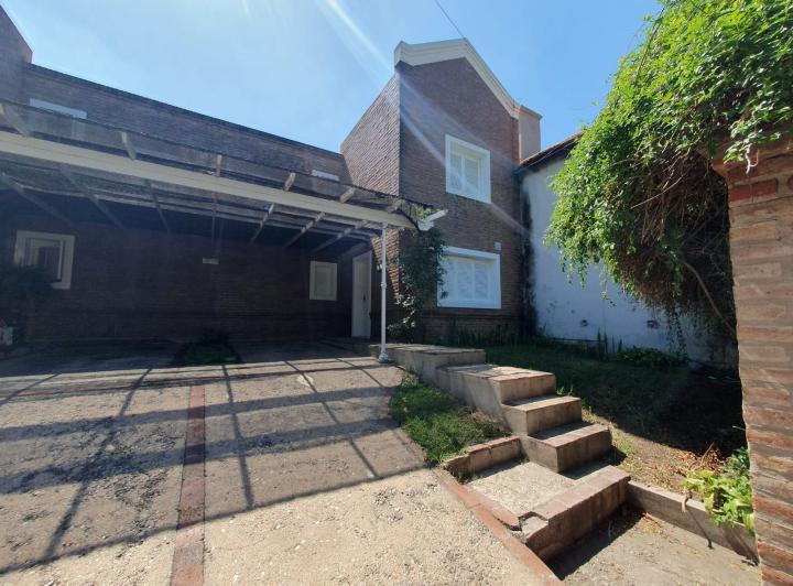 Casa · 120m² · 5 Ambientes