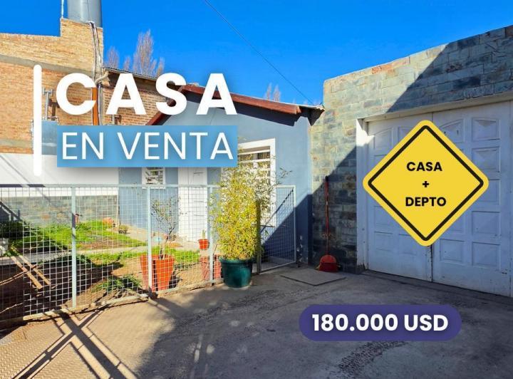 Casa · 101m² · 4 Ambientes · 2 Cocheras