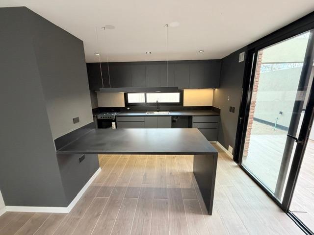 Casa · 119m² · 4 Ambientes · 2 Cocheras
