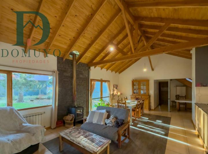 Casa · 785m² · 6 Ambientes · 2 Cocheras