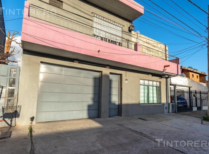 PH · 180m² · 4 Ambientes · 1 Cochera