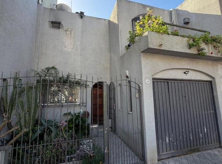 PH · 144m² · 4 Ambientes · 1 Cochera