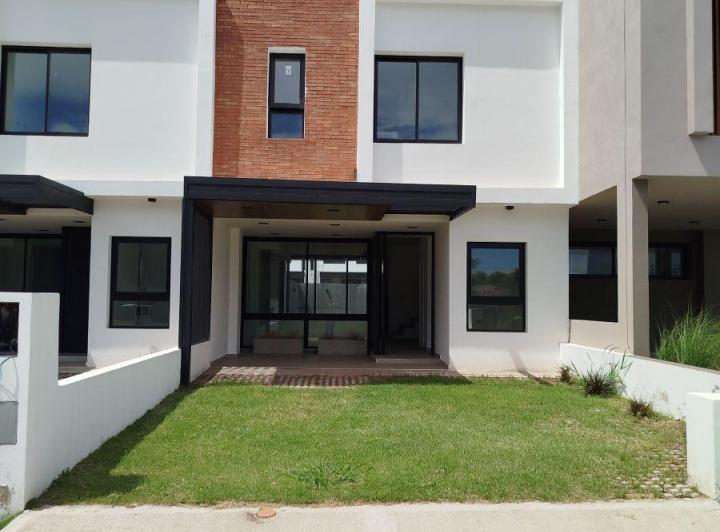 Casa · 150m² · 5 Ambientes · 1 Cochera