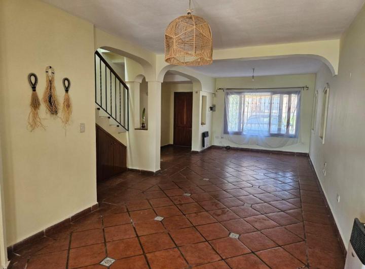 Departamento · 105m² · 7 Ambientes · 1 Cochera