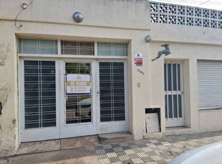 Casa · 120m² · 7 Ambientes · 1 Cochera