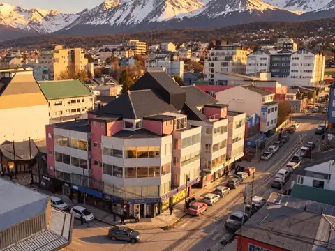 Dpto tipo loft en venta con balcón y cochera, ush